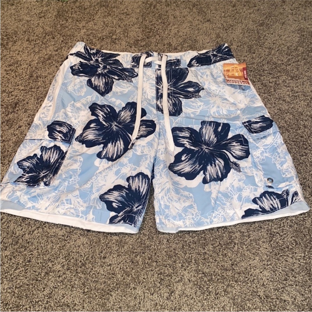 NWT Men’s Swim Trunks